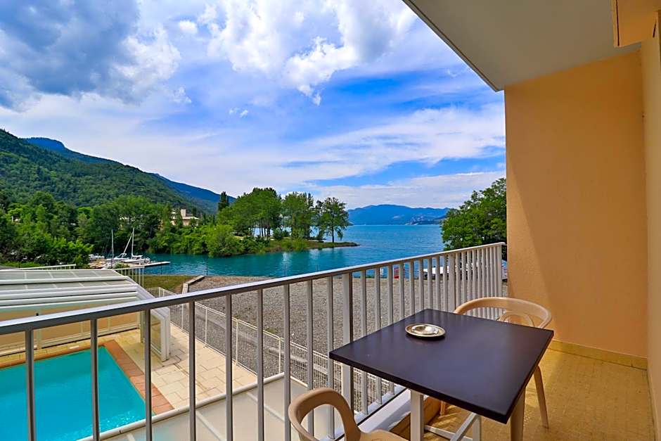 Hôtel Les Flots Bleus