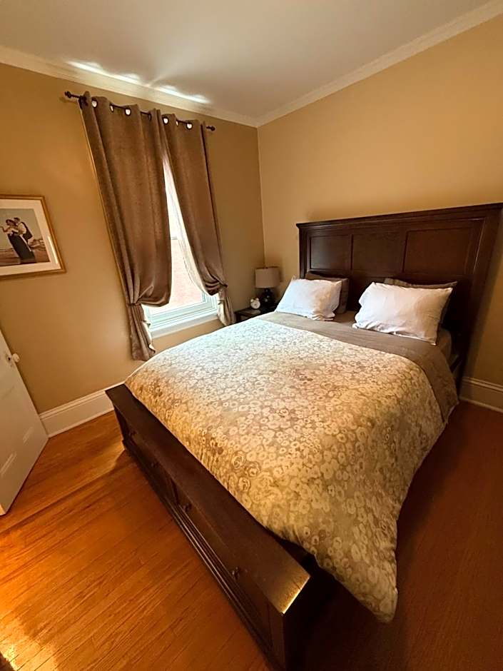 The Century House Bed and Breakfast Ottawa