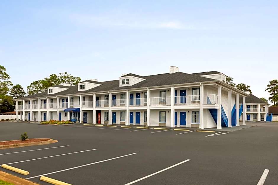 Baymont by Wyndham Albany at Albany Mall