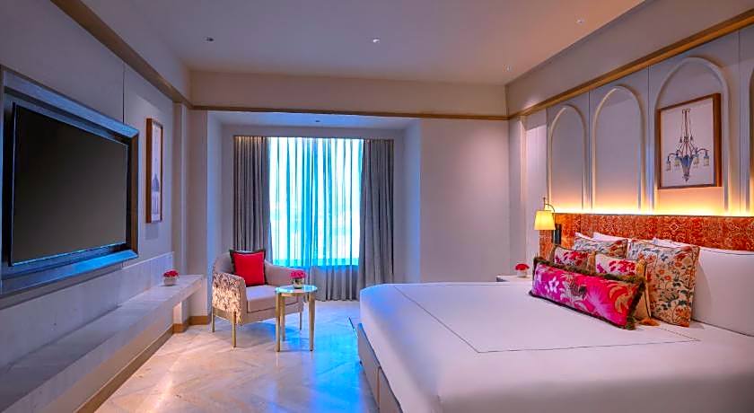 Taj Hotel & Convention Centre Agra