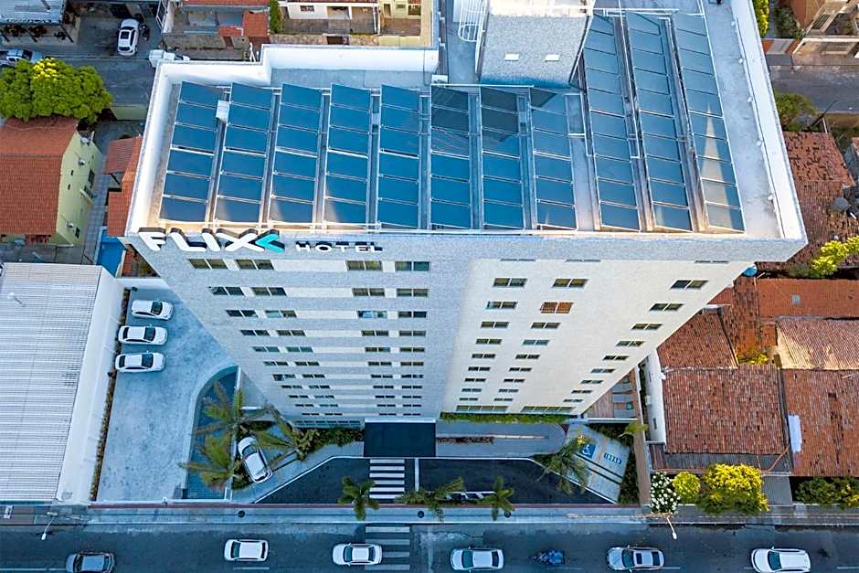 Flix Hotel