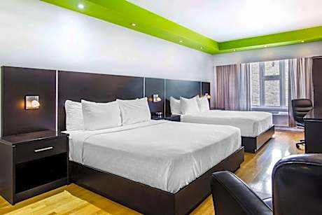 Deluxe Queen Room with Two Queen Beds - Non-Smoking