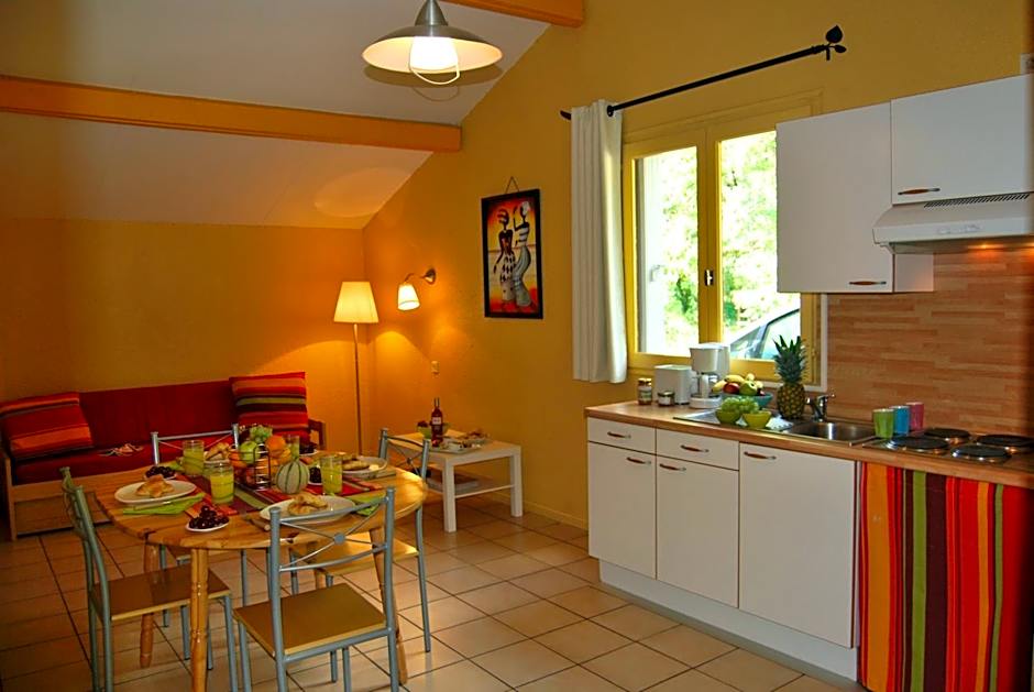 Lagrange Grand Bleu Vacances - Residence Les Ségalières