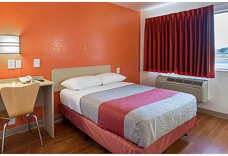 Motel 6-Mcallen, TX