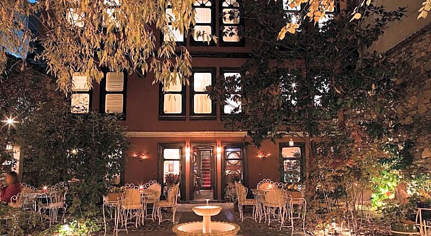 Kitapevi Hotel