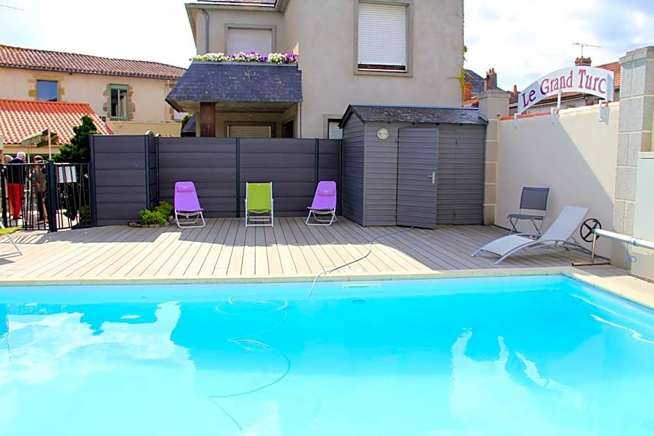 Logis Hotel Restaurant Le Grand Turc