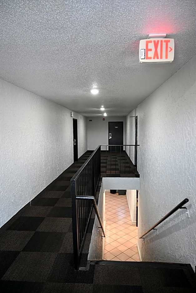 Motel 6 Hazelwood