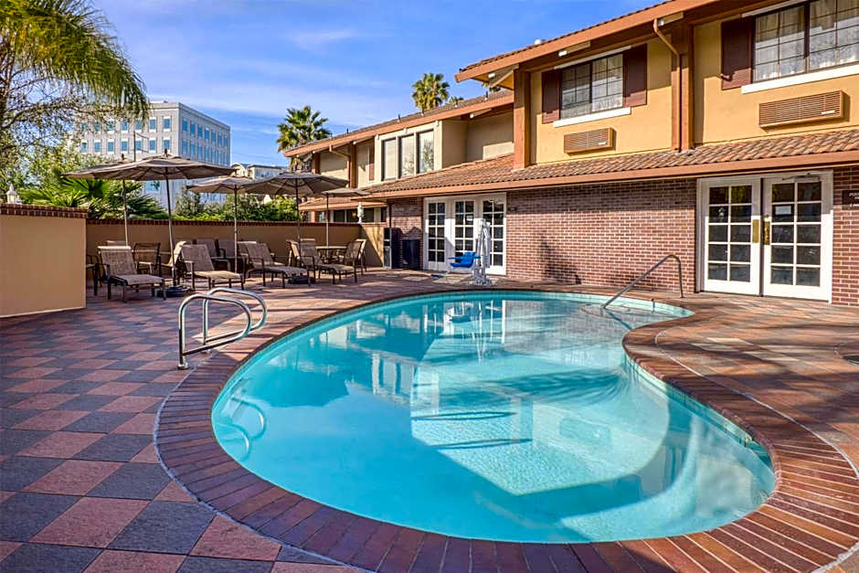 SureStay Plus Hotel by Best Western Mountain View
