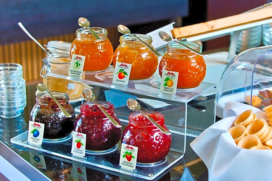 Atrium Hotel Amadeus