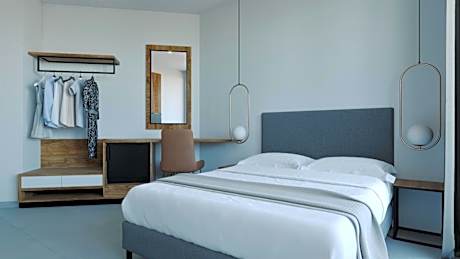 Deluxe Double Room with Side Sea View