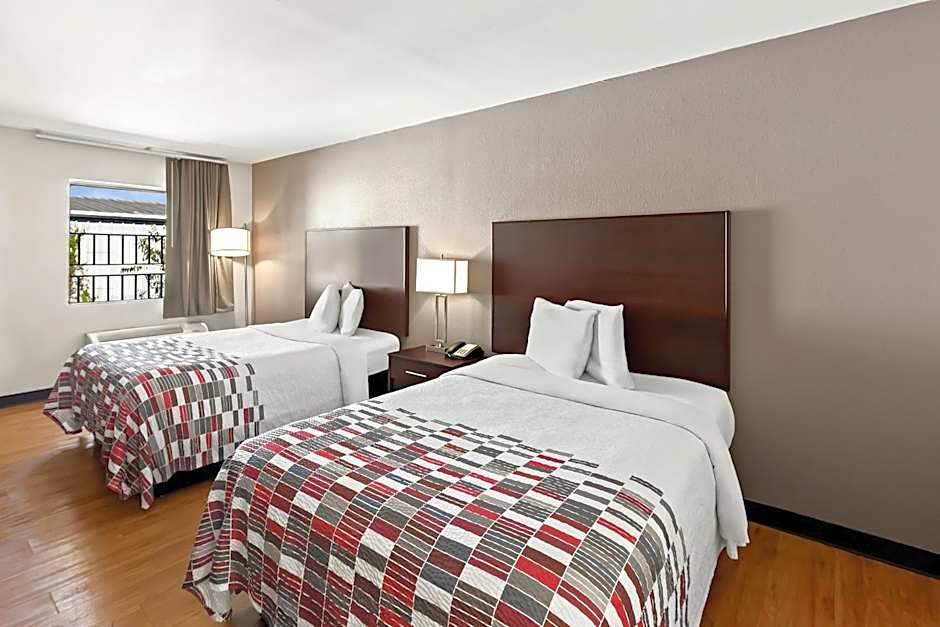 Red Roof Inn Muscle Shoals