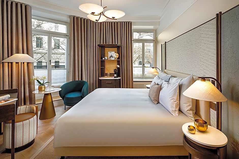 Small Luxury Hotel Ambassador a l'Opera