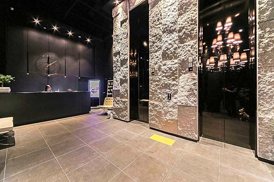 Hotel Zam 101