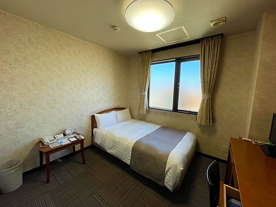 Shinmatsudo Station Hotel