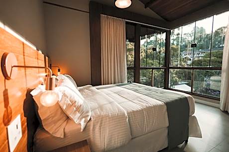 Suite with Garden View