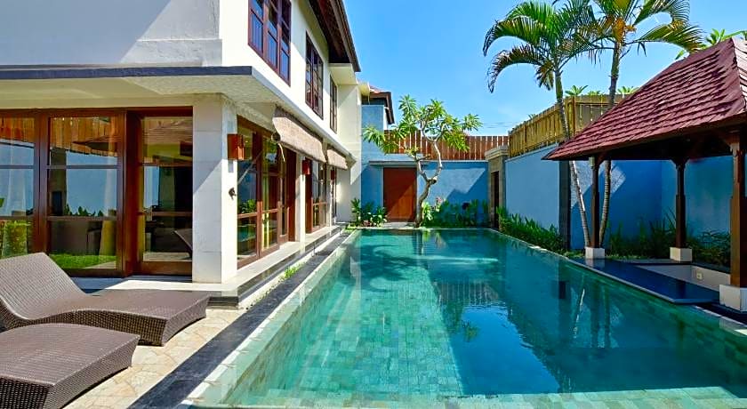 The Khayangan Dreams Villa Umalas