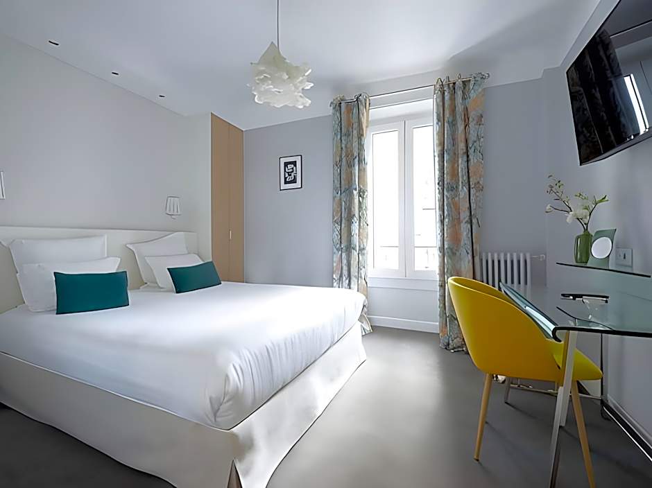 Hotel Des Batignolles