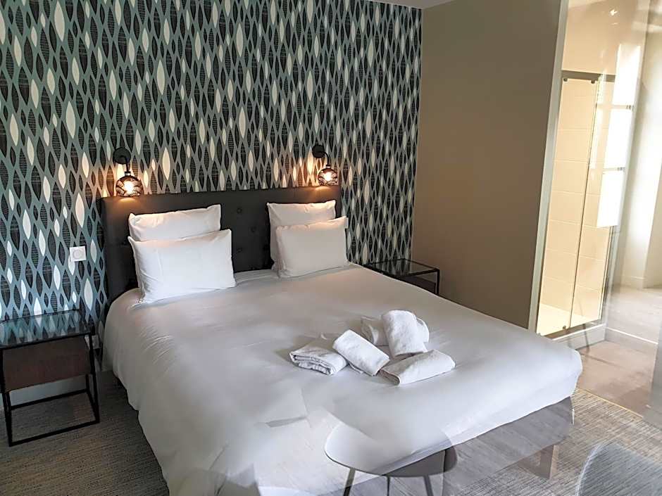 Au Loup Historic Apartments