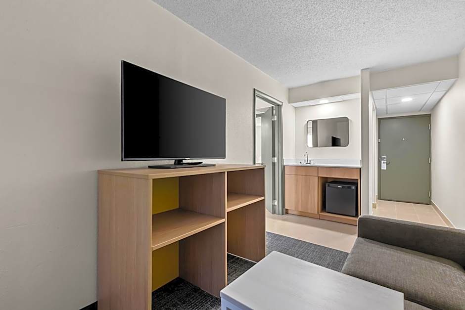 Spark by Hilton Bensalem Philadelphia