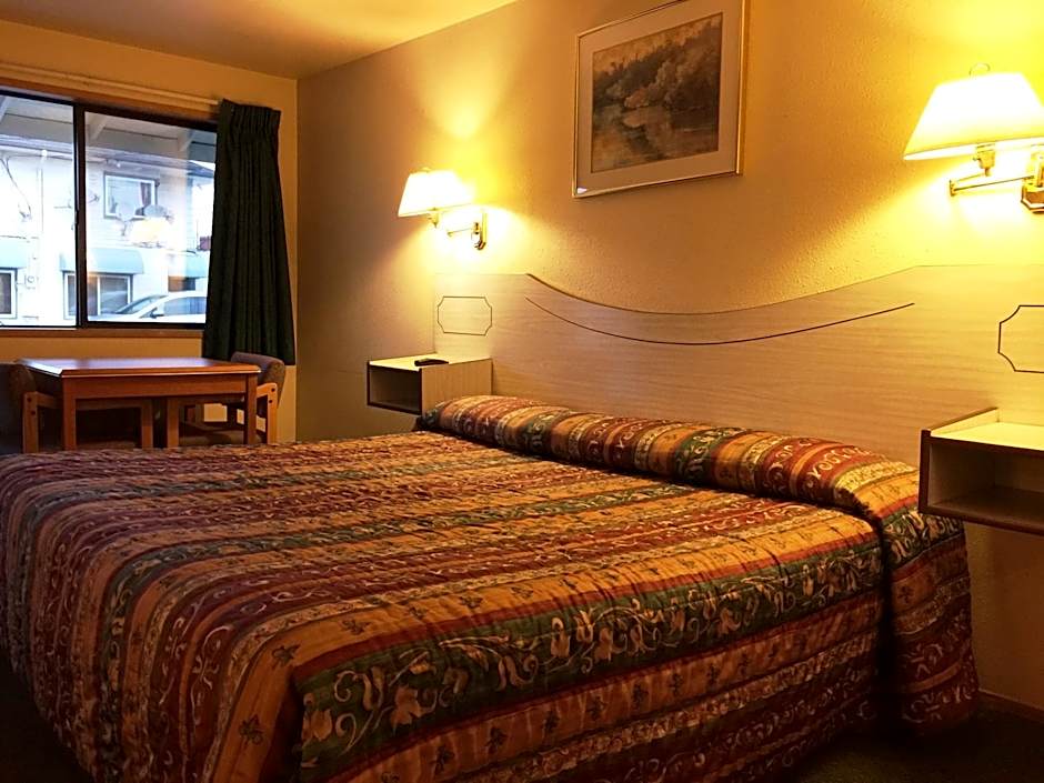 Milwaukie Inn Portland South