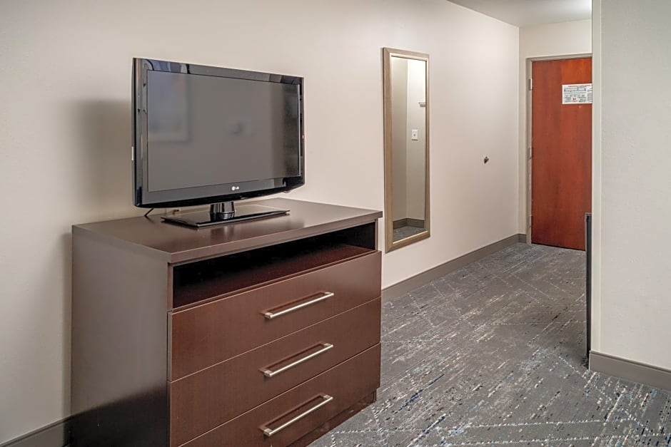 Holiday Inn Express & Suites Cross Lanes By IHG
