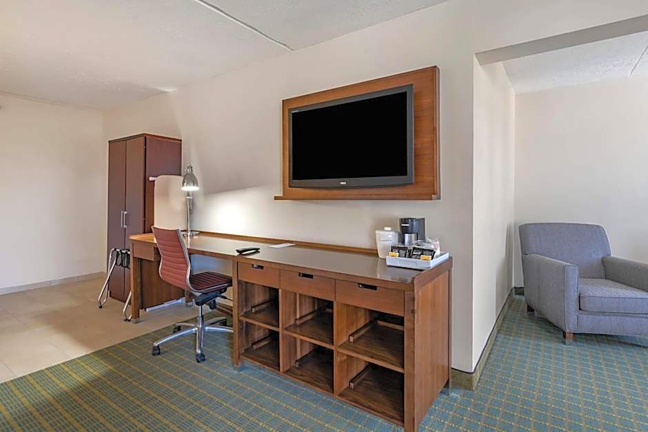 Quality Inn Lexington - Horse Park
