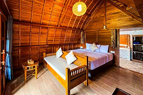 Lumbung Villa with Mountain View