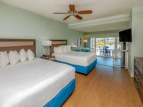 Suite with Pool View and Balcony