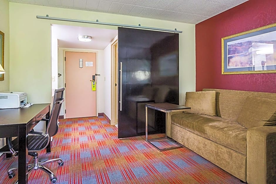 Quality Inn & Suites Altoona Pennsylvania