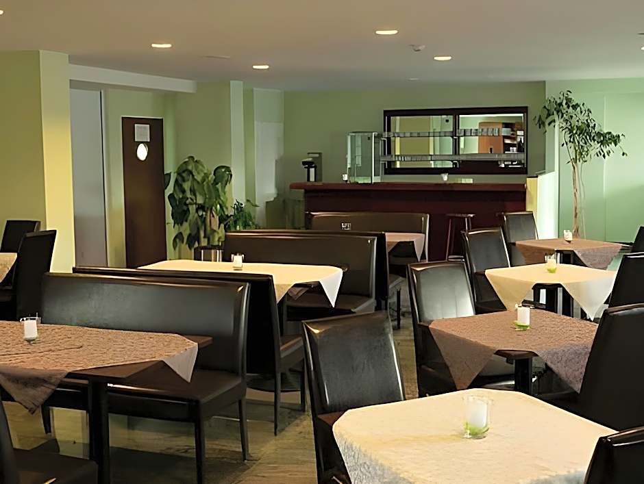 Hotel Olive Inn