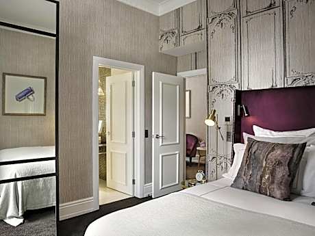 Junior Suite - 1 King Bed