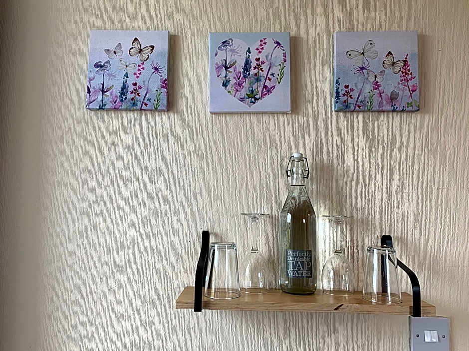 The Village Inn and Kirtle House B&B