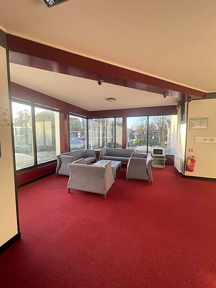 Kyriad Saint Fargeau Ponthierry - Apollonia