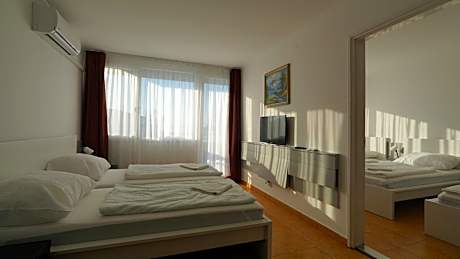 Suite with Balcony and Air Condition