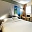 B&B HOTEL Grenoble Universite 1