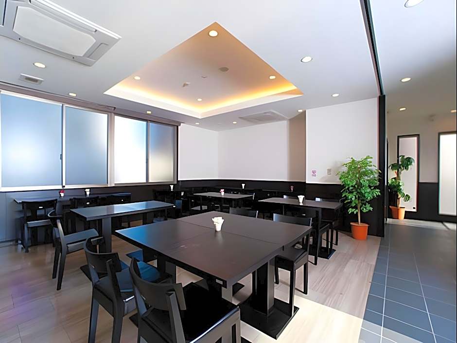 Omura Station Hotel