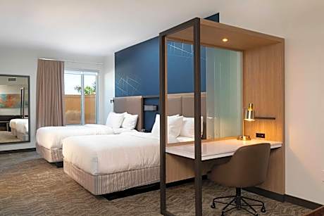 Suite with Two Queen Beds and Trundle Bed - Hearing Accessible