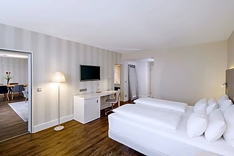 Superior Room with View for Single Use - Local Promo
