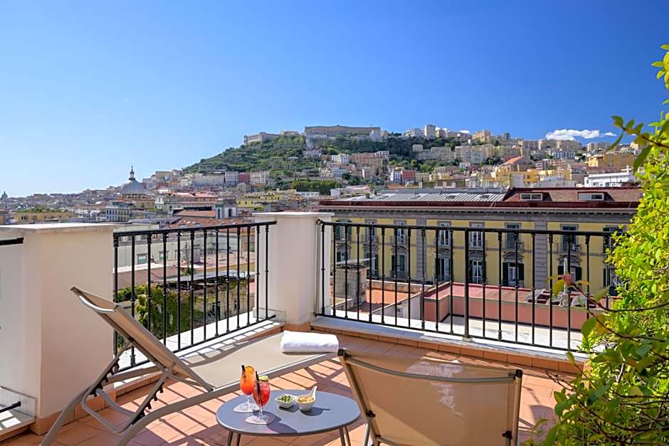 Hotel Piazza Bellini & Apartments