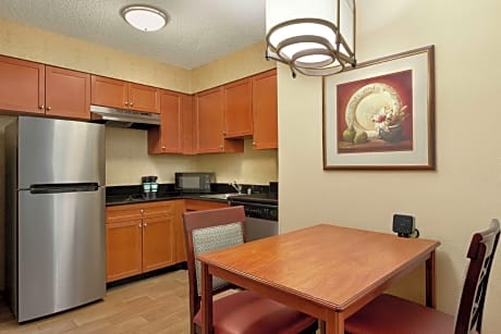 2 Bedroom Accessible Suite Non-Smoking