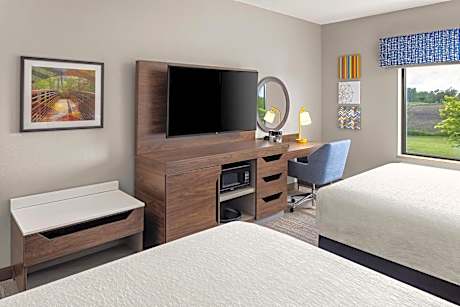 Queen Room with Two Queen Beds - Mobility Access/Non-Smoking