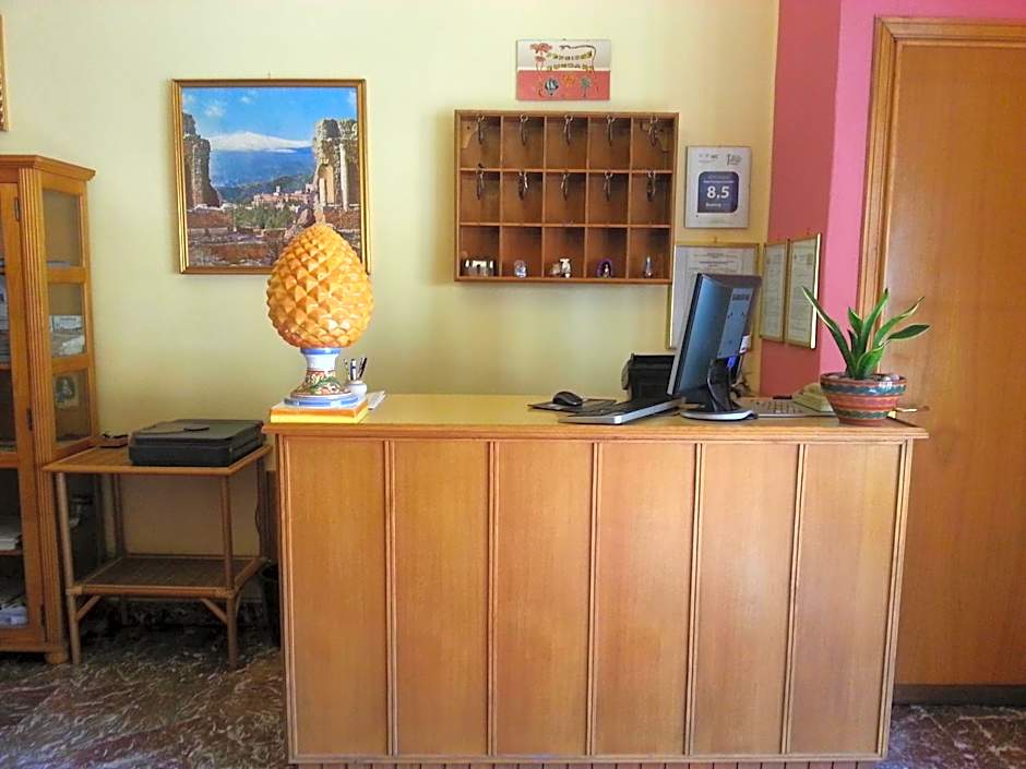 Hotel Pensione Cundari