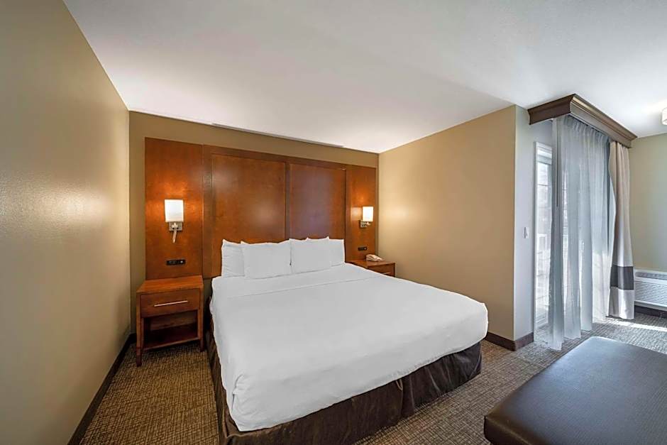 Comfort Suites Red Bluff Near I-5