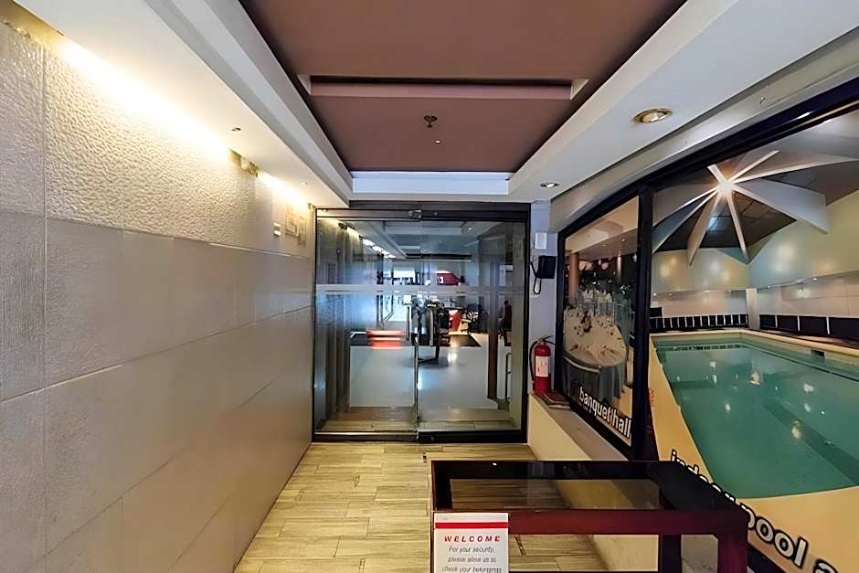 RedDoorz Plus @ Timog Avenue Quezon City