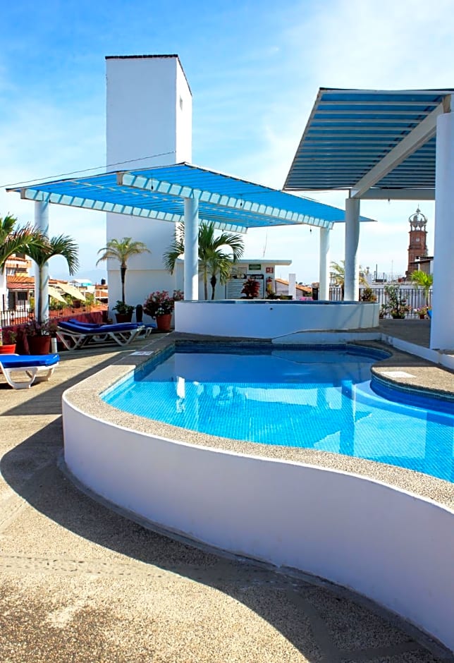 Suites Plaza del Rio