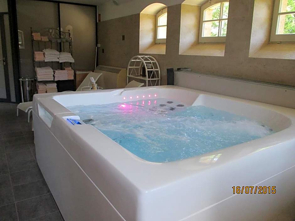 Château des Monthairons Hôtel Restaurant GastroMaison Spa privatif