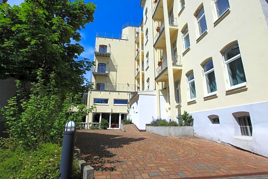 Adesso Hotel Kassel -pay at property on arrival- Ihr Automatenhotel in Kassel