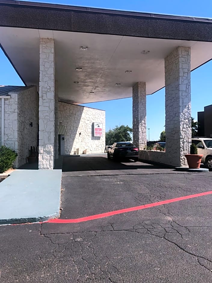1Hotel