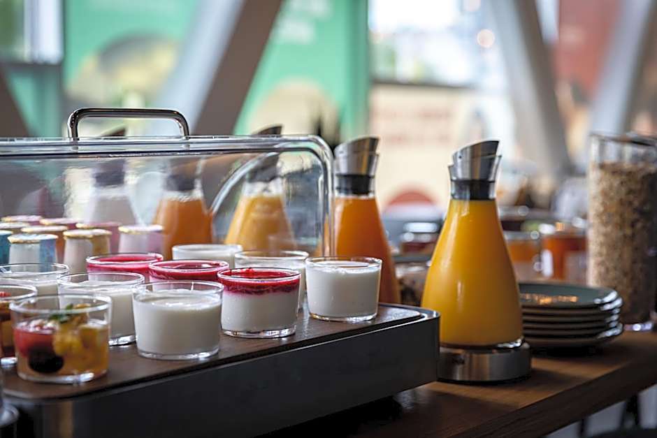 Best Western M-Treize Paris Asnieres