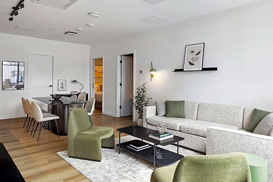 Photo 1 of 50 of Smithe House